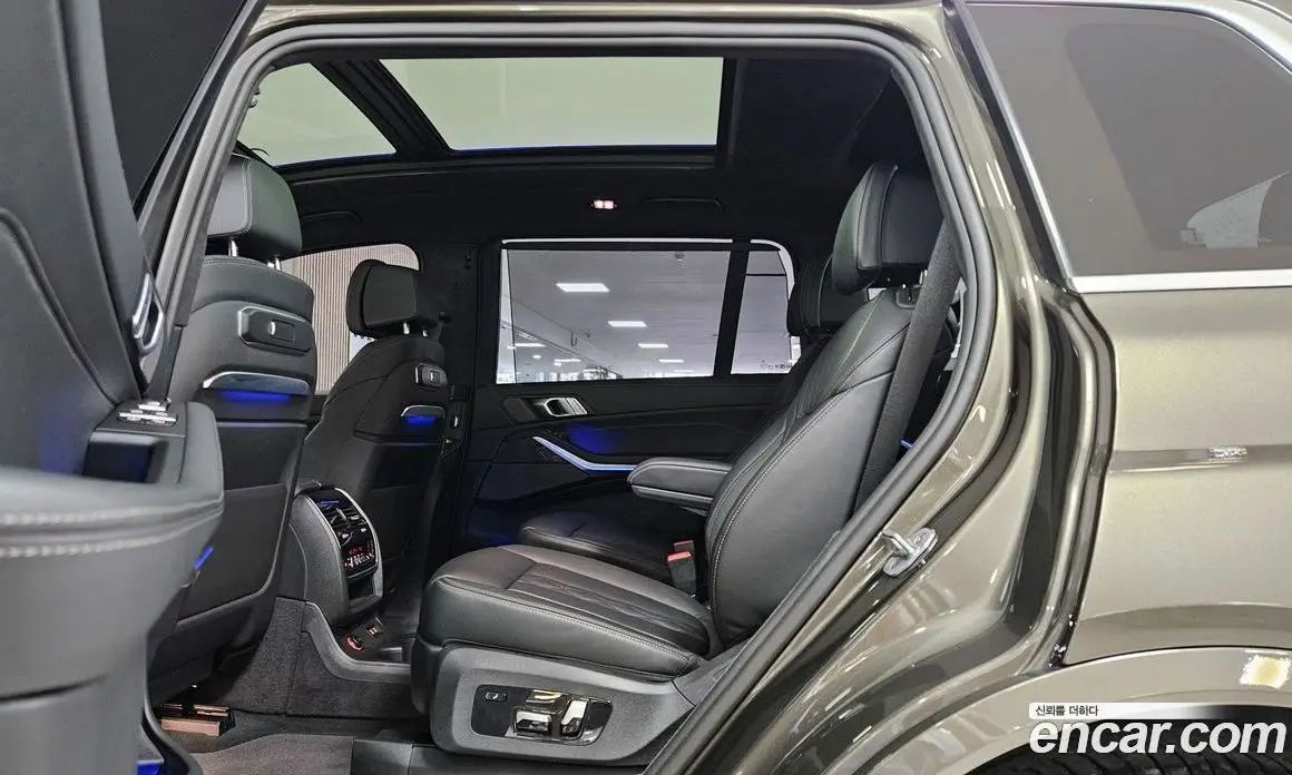 BMW X7 2026 3.0 автомат (гидро), фото 12
