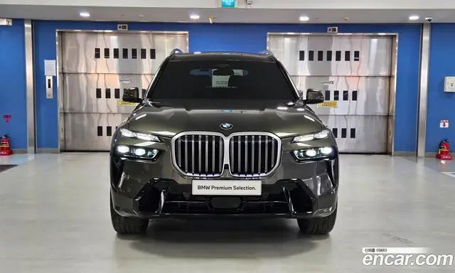BMW X7 2026 3.0 автомат (гидро), миниатюра 3