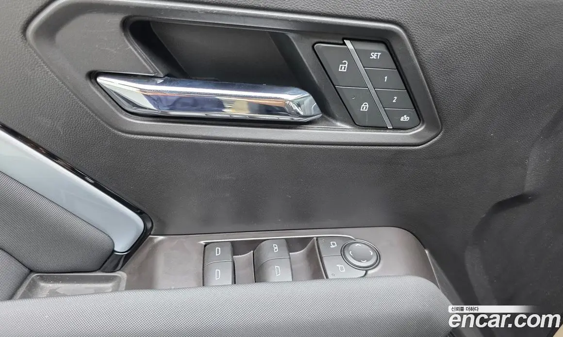 Chevrolet Colorado 2023 2.7 автомат (гидро), фото 27