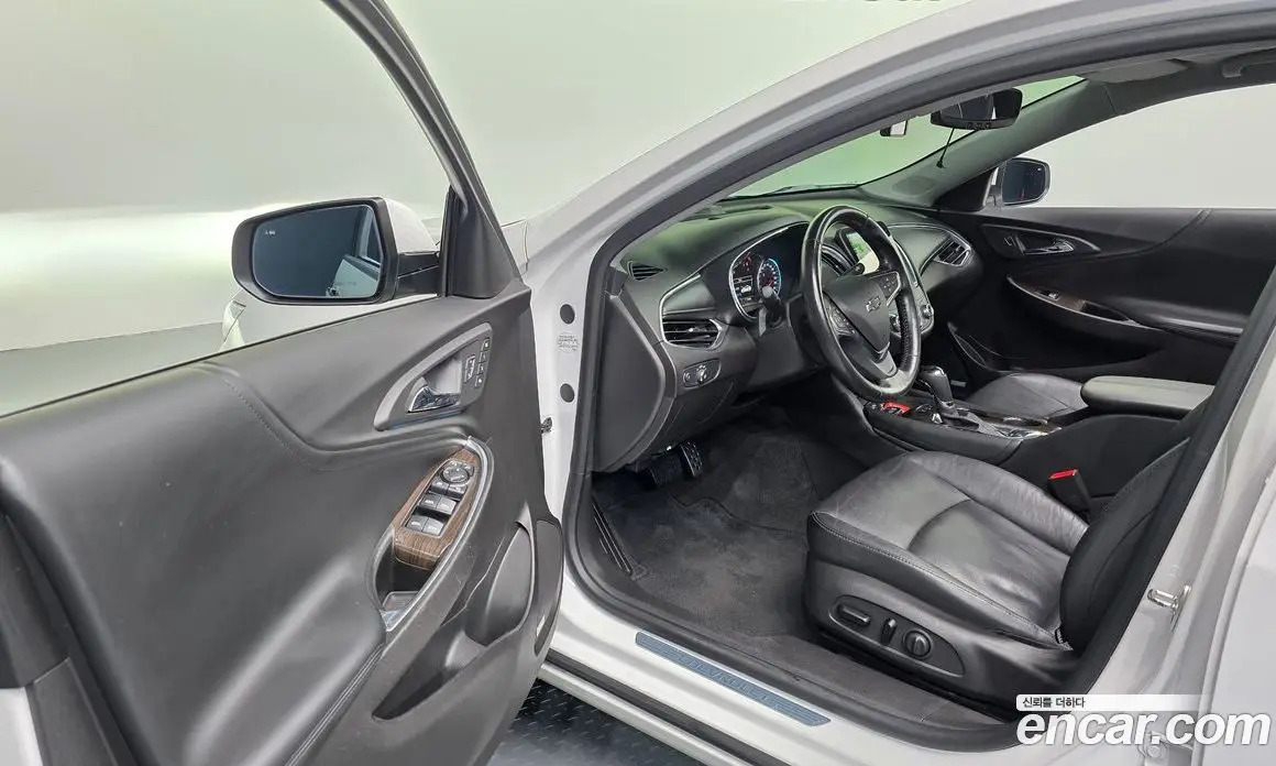 Chevrolet Malibu 2016 2.0 автомат (гидро), фото 13