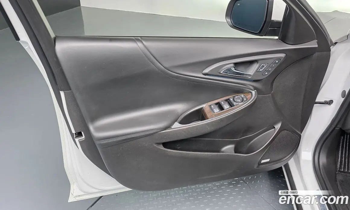 Chevrolet Malibu 2016 2.0 автомат (гидро), фото 14
