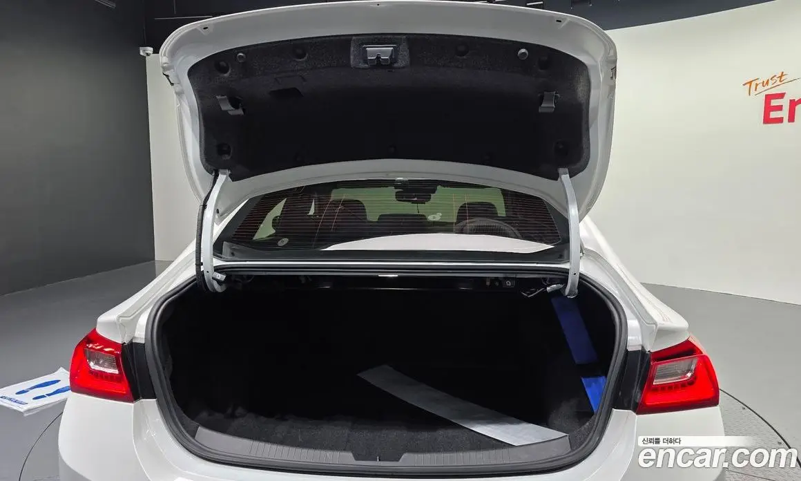 Chevrolet Malibu 2016 2.0 автомат (гидро), фото 33