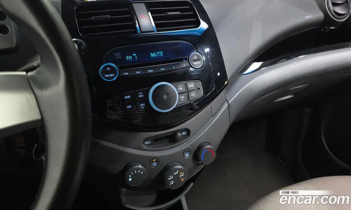 Chevrolet Matiz 2011 1.0 автомат (гидро), фото 17
