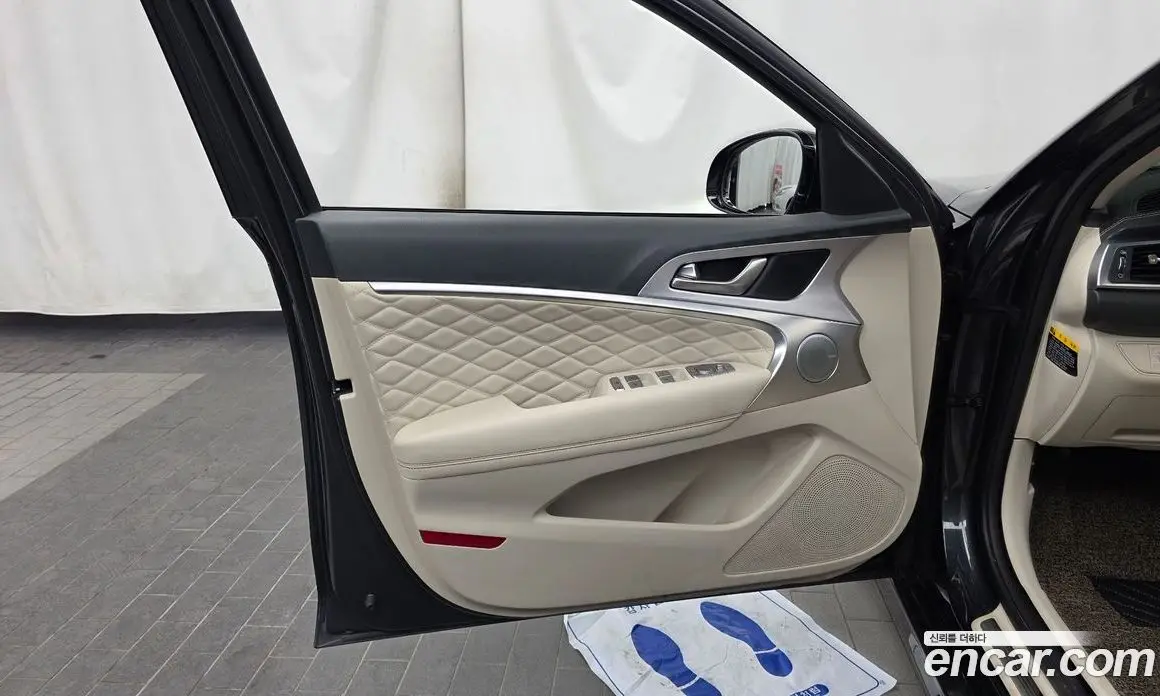 Genesis G70 2019 2.0 автомат (гидро), фото 14