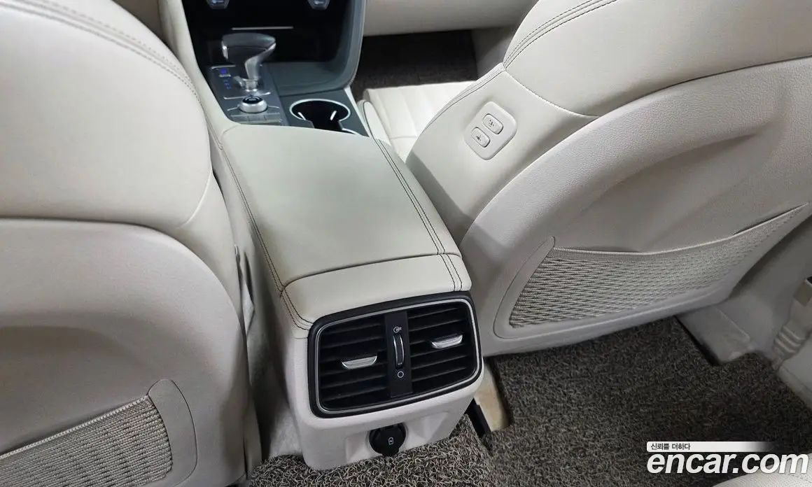 Genesis G70 2019 2.0 автомат (гидро), фото 32