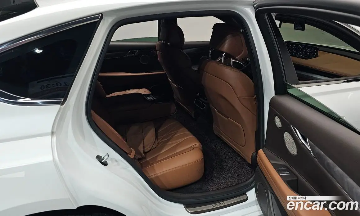Genesis G80 2023 0.2 автомат (гидро), фото 17