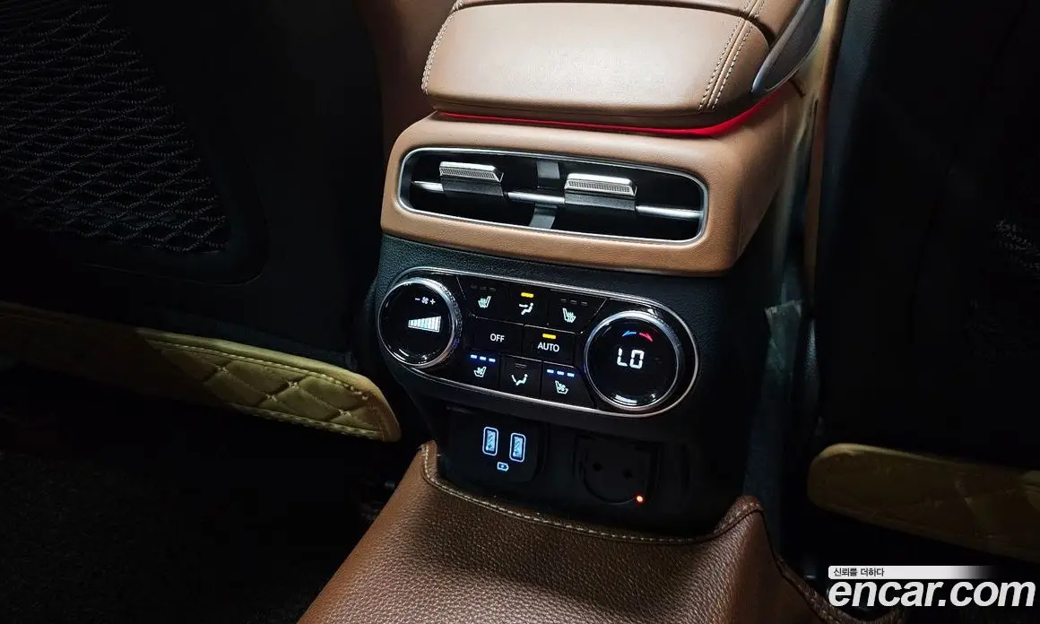 Genesis GV70 2021 3.5 автомат (гидро), фото 16