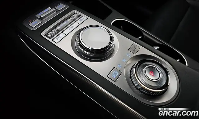 Genesis GV70 2021 2.2 автомат (гидро), миниатюра 9