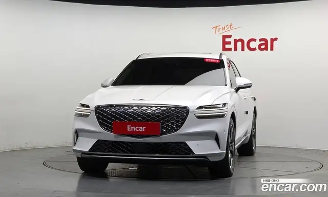Genesis GV70 2022 0.1 автомат (гидро), миниатюра 2