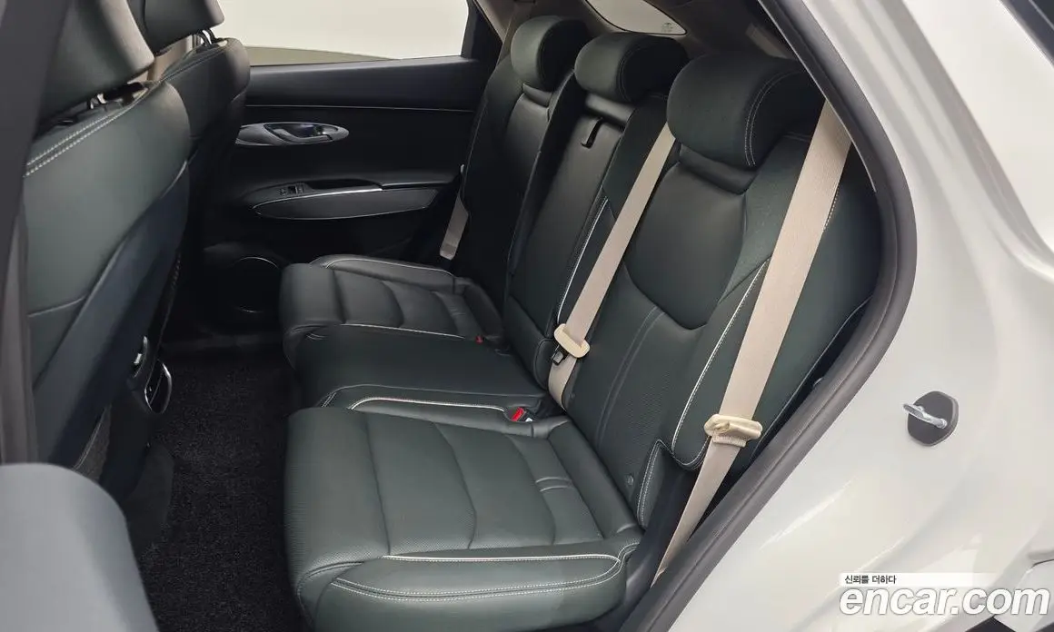 Genesis GV70 2022 0.1 автомат (гидро), фото 15