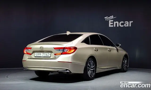 Honda Accord 2018 2.0 автомат (гидро), миниатюра 2