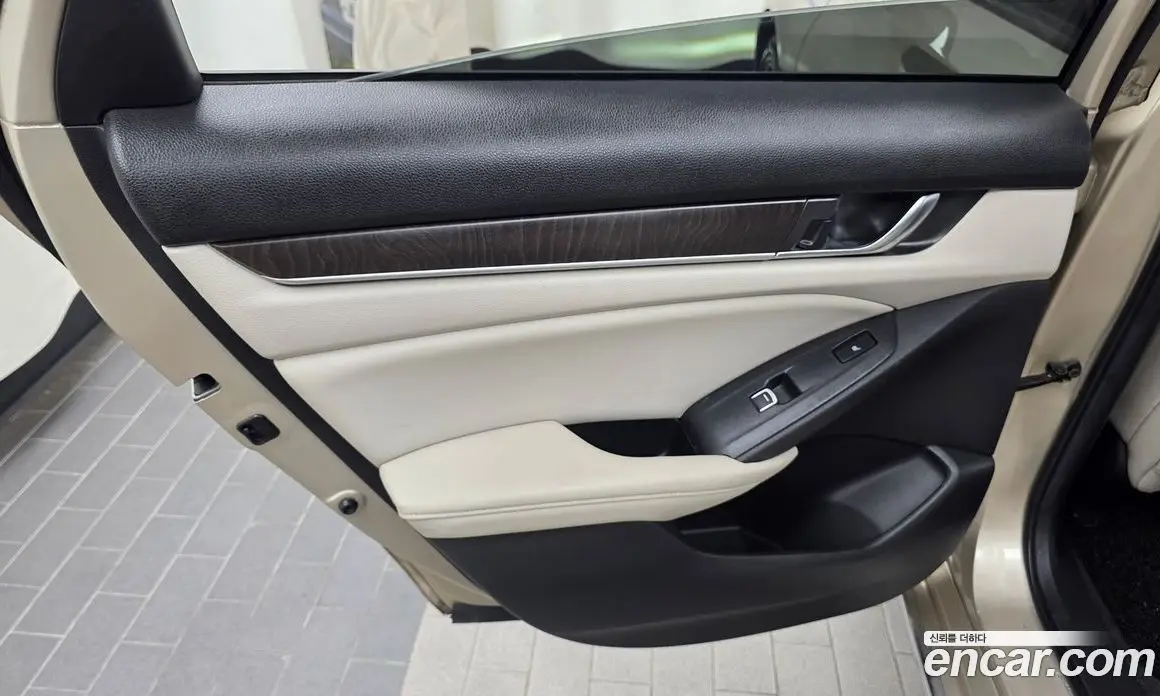 Honda Accord 2018 2.0 автомат (гидро), фото 15