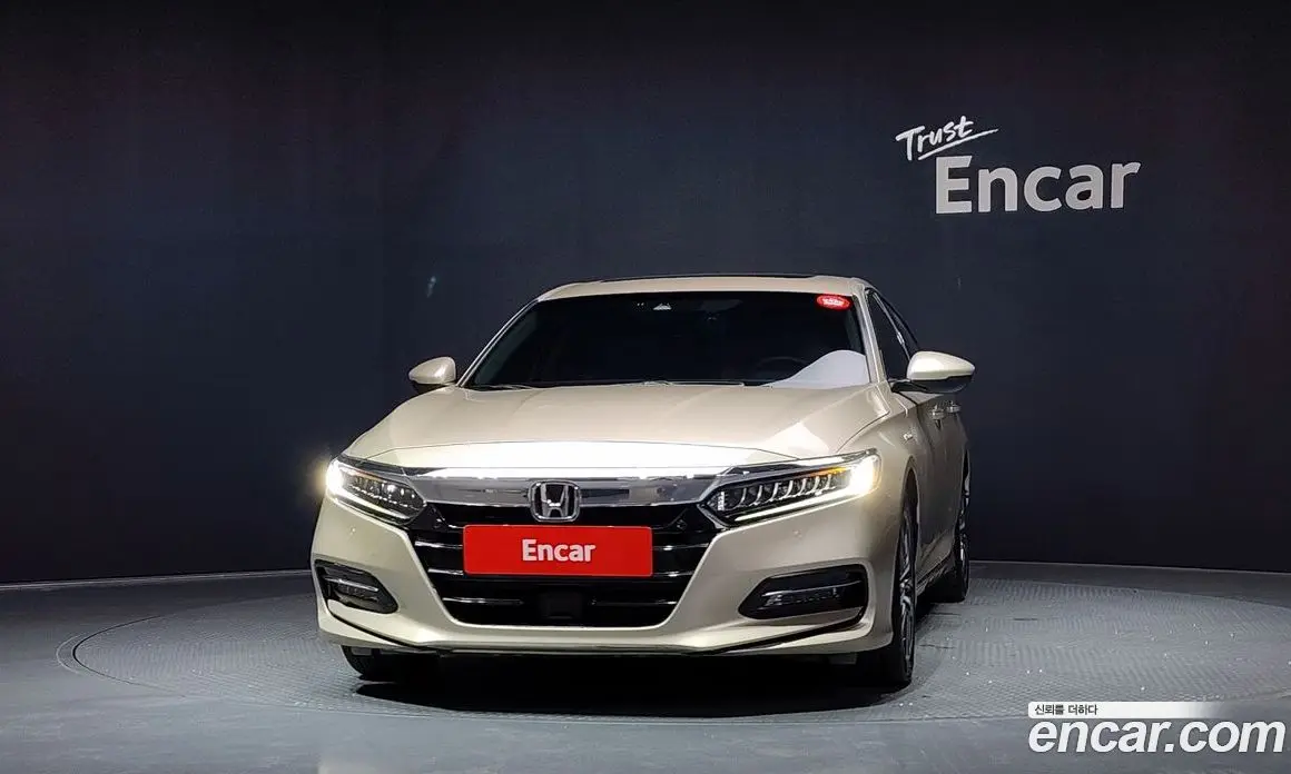 Honda Accord 2018 2.0 автомат (гидро), фото 3
