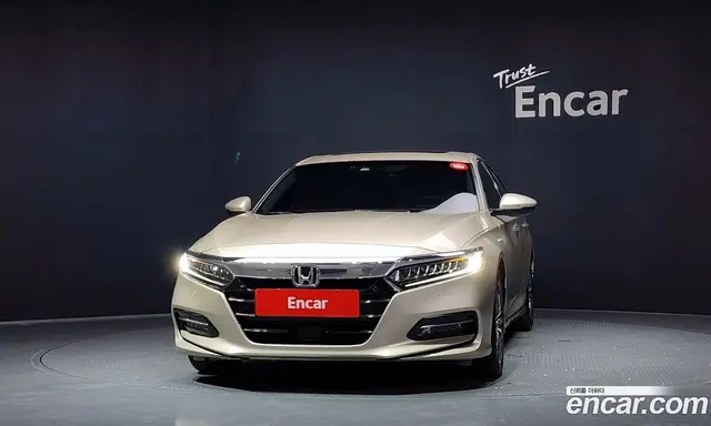 Honda Accord 2018 2.0 автомат (гидро), миниатюра 3