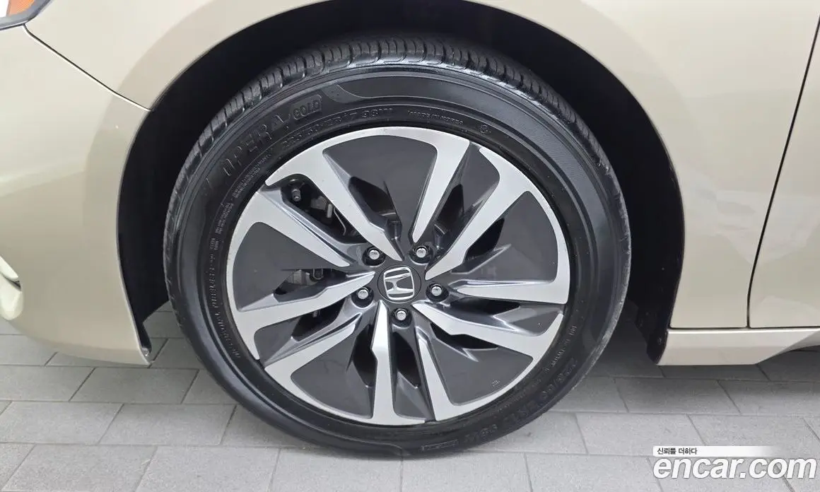 Honda Accord 2018 2.0 автомат (гидро), фото 5