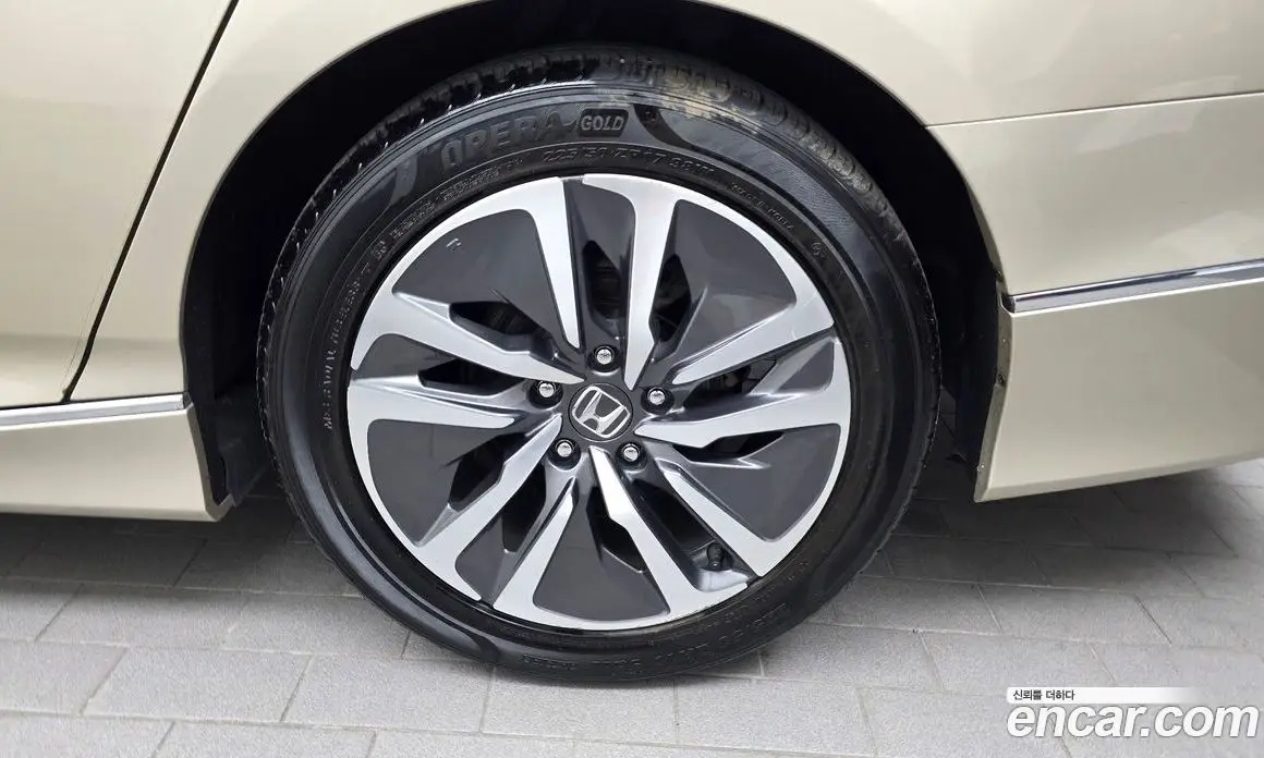 Honda Accord 2018 2.0 автомат (гидро), фото 7