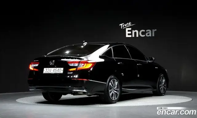 Honda Accord 2019 2.0 автомат (гидро), миниатюра 2