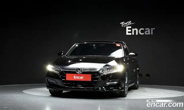 Honda Accord 2019 2.0 автомат (гидро), миниатюра 3