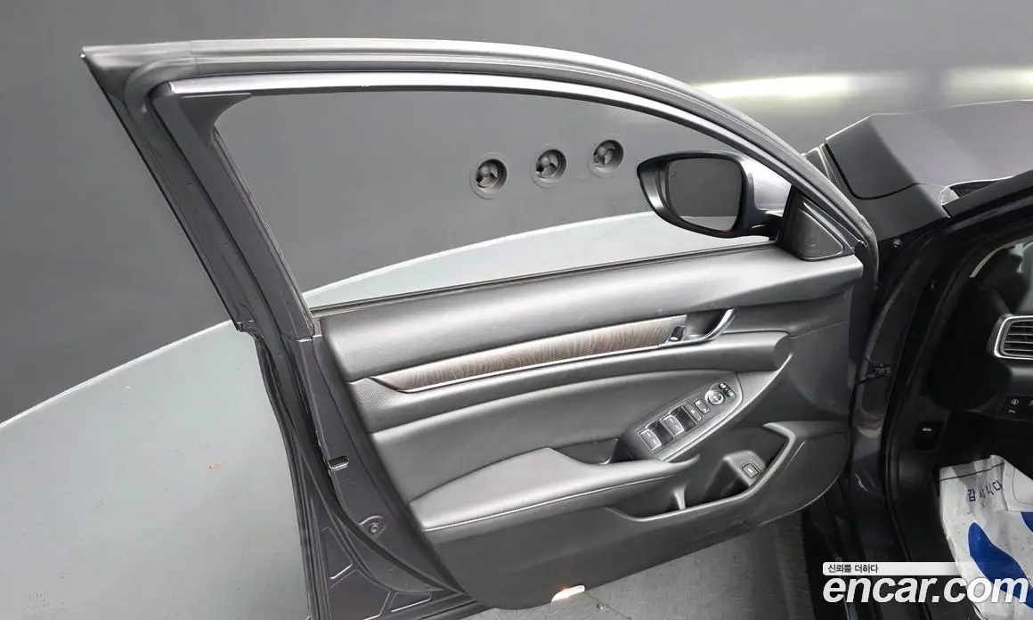 Honda Accord 2021 1.5 автомат (гидро), фото 13