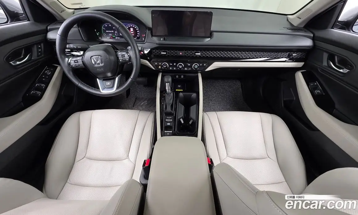 Honda Accord 2025 2.0 автомат (гидро), фото 10
