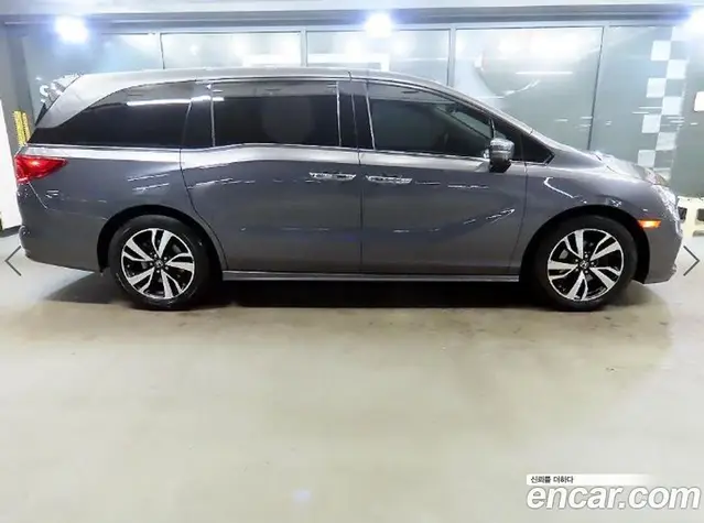 Honda Odyssey 2019 3.5 автомат (гидро), миниатюра 3