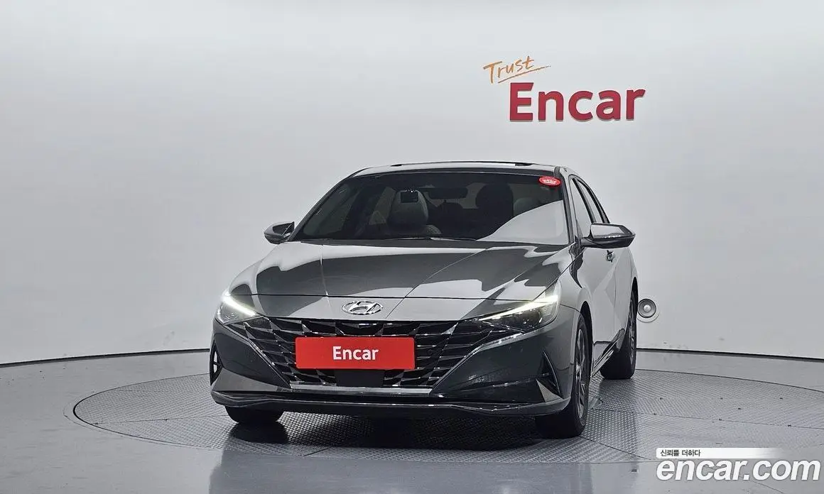 Hyundai Avante 2022 1.6 автомат (гидро), фото 3