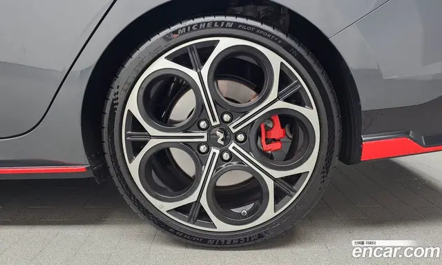 Hyundai Avante 2025 2.0 автомат (гидро), миниатюра 6