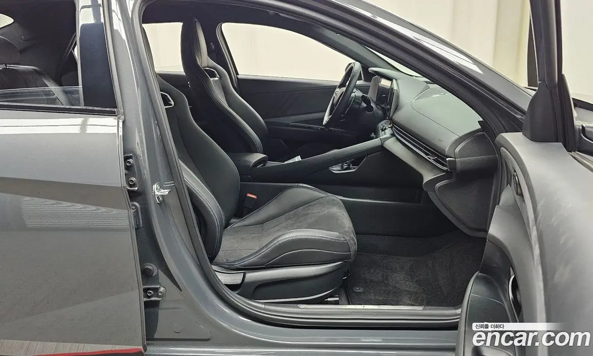 Hyundai Avante 2025 2.0 автомат (гидро), фото 15