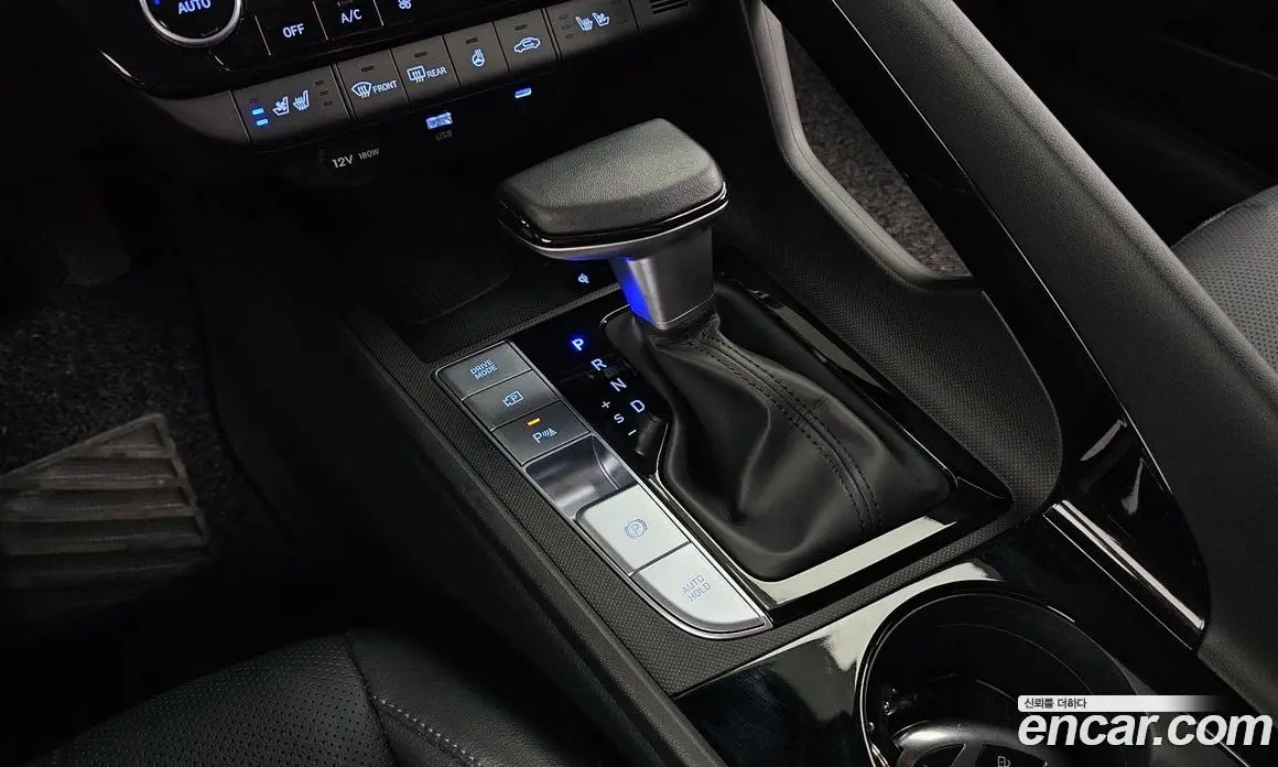 Hyundai Avante 2025 1.6 автомат (гидро), фото 12