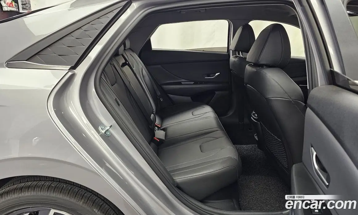 Hyundai Avante 2025 1.6 автомат (гидро), фото 18