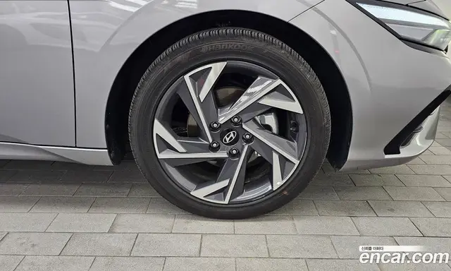 Hyundai Avante 2025 1.6 автомат (гидро), миниатюра 7