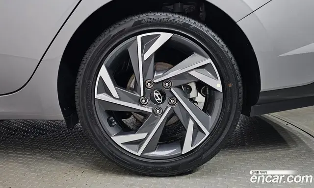 Hyundai Avante 2025 1.6 автомат (гидро), миниатюра 6
