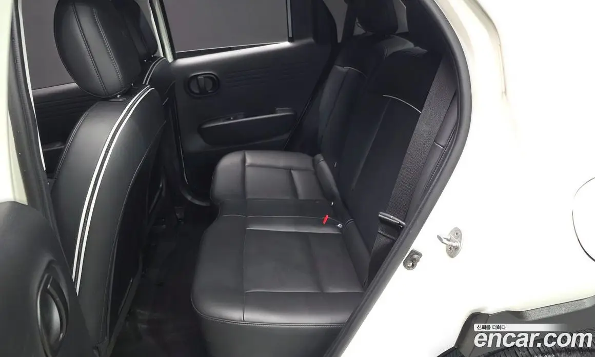 Hyundai Casper 2023 1.0 автомат (гидро), фото 18