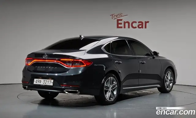 Hyundai Grandeur 2017 3.0 автомат (гидро), миниатюра 1