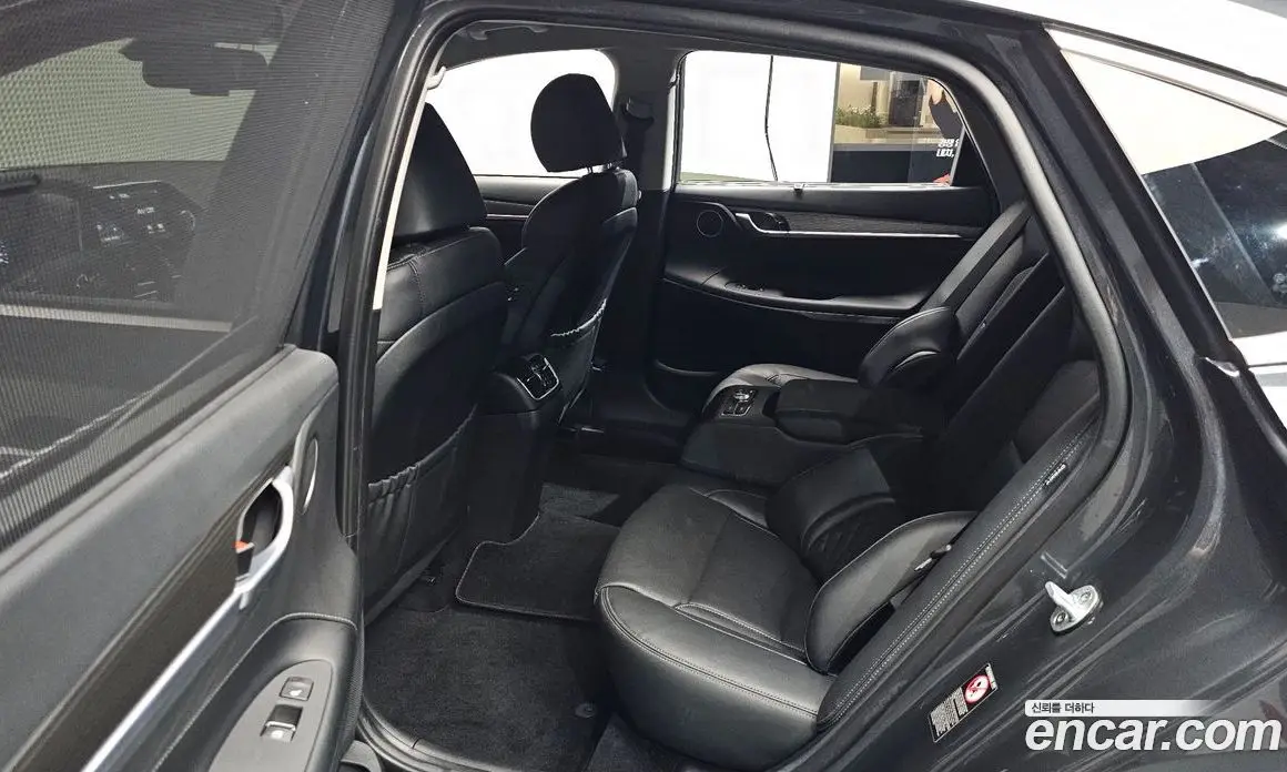 Hyundai Grandeur 2017 3.0 автомат (гидро), фото 17