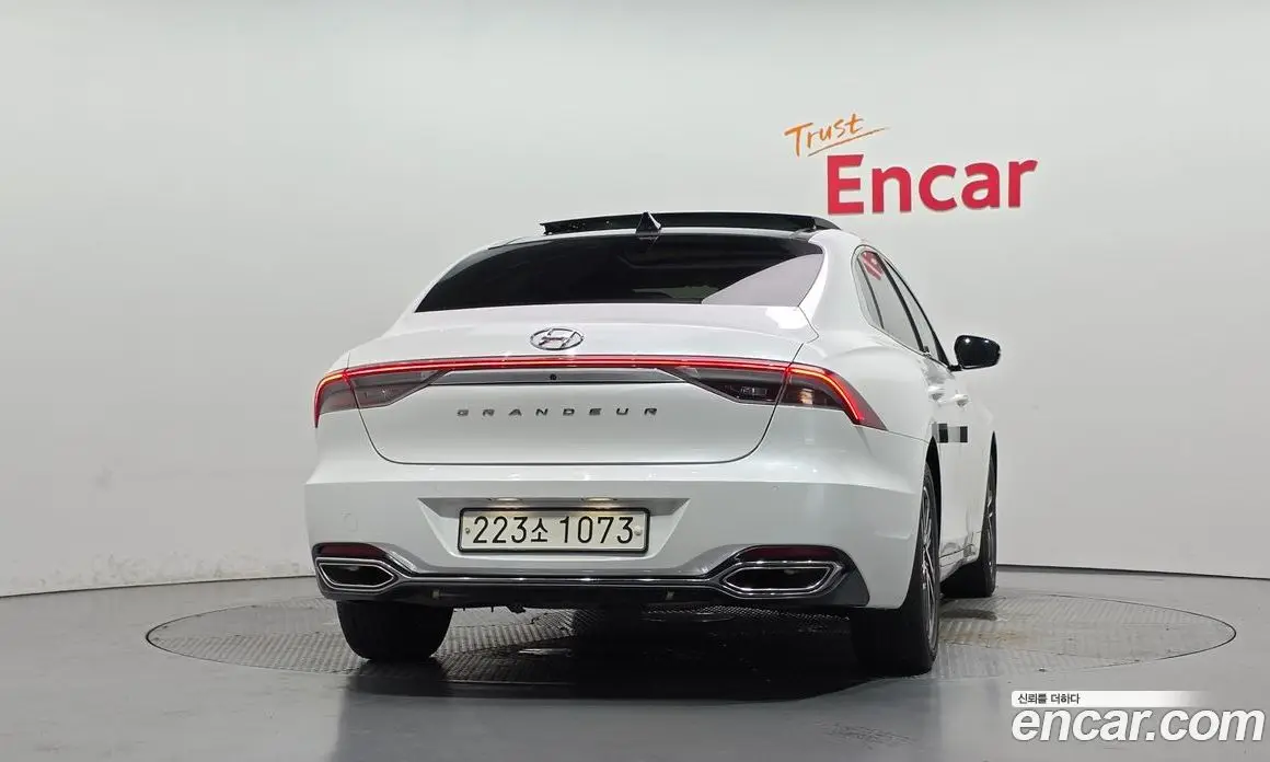 Hyundai Grandeur 2022 2.5 автомат (гидро), фото 4