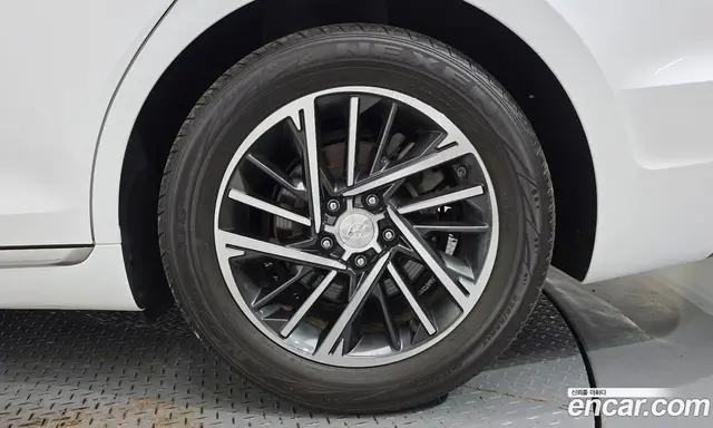Hyundai Grandeur 2022 2.5 автомат (гидро), миниатюра 7