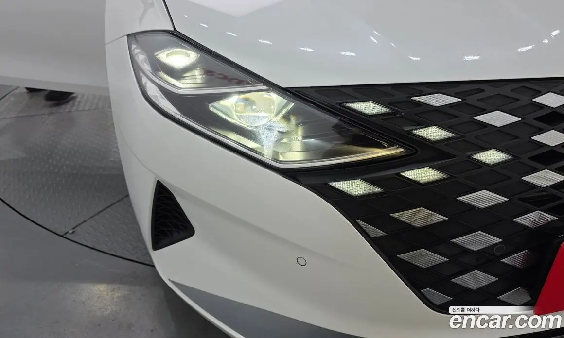 Hyundai Grandeur 2022 2.5 автомат (гидро), фото 8