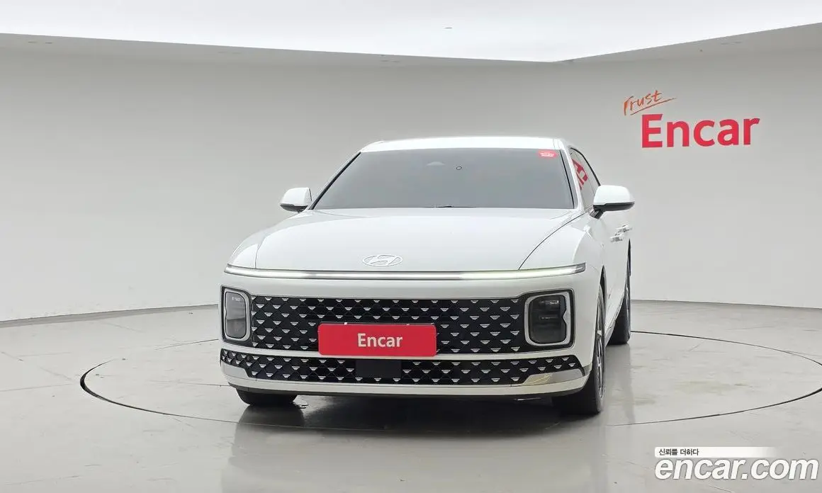 Hyundai Grandeur 2023 3.5 автомат (гидро), фото 3