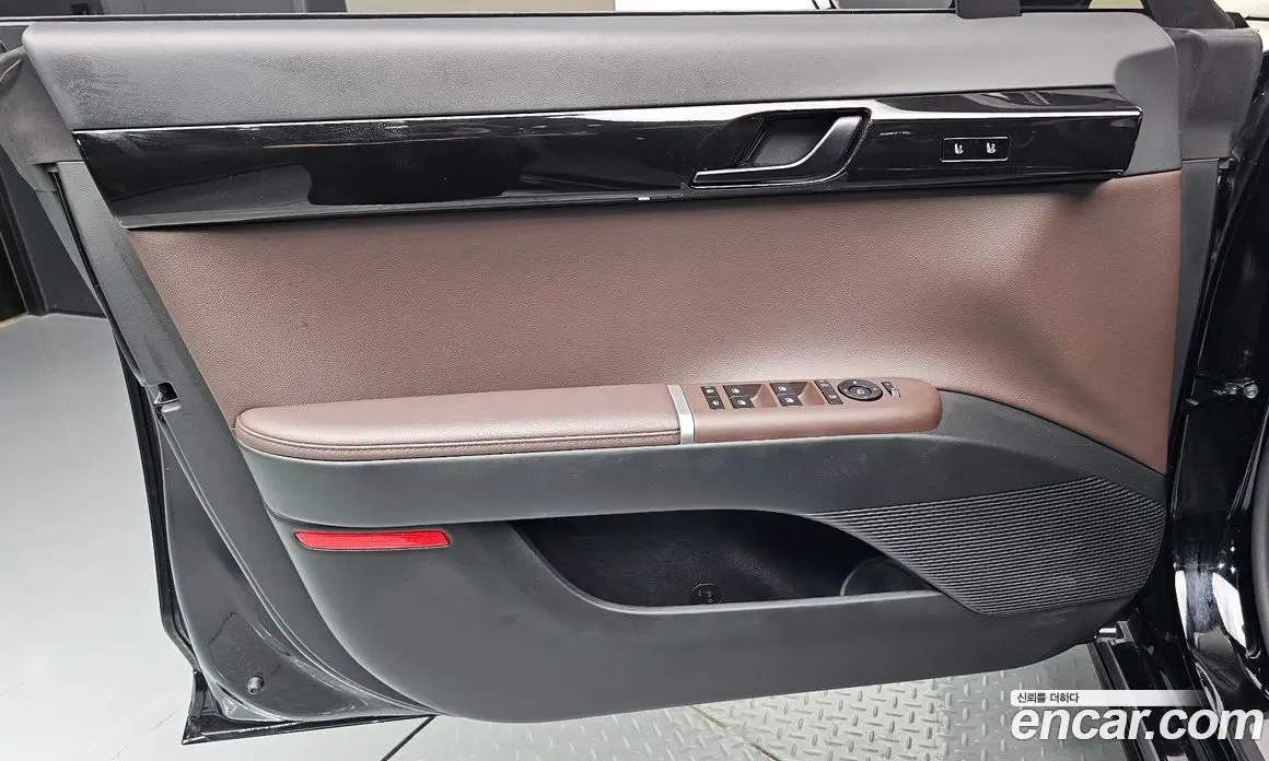 Hyundai Grandeur 2024 1.6 автомат (гидро), фото 14