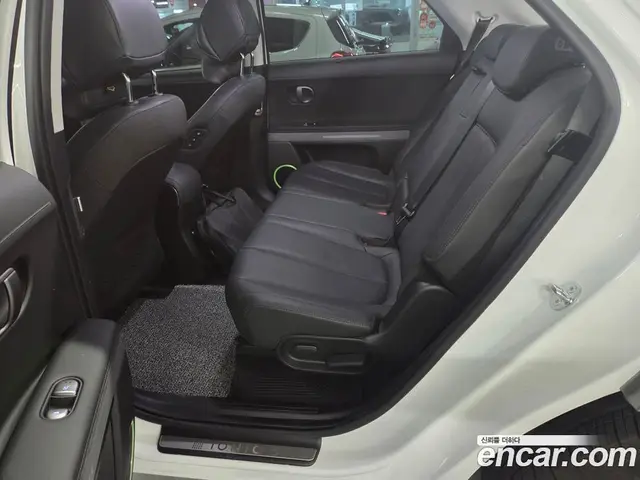 Hyundai Ioniq 5 2025 1.0 автомат (гидро), миниатюра 6