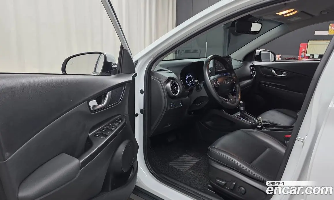 Hyundai Kona 2020 1.6 автомат (гидро), фото 13