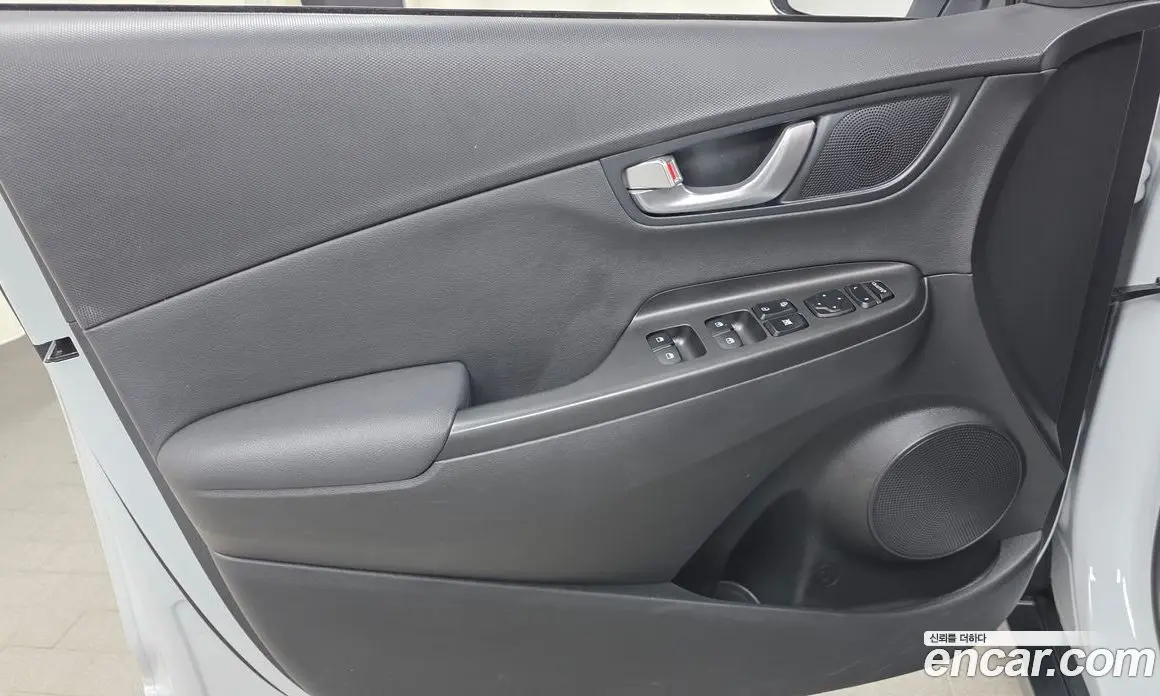 Hyundai Kona 2020 1.6 автомат (гидро), фото 14