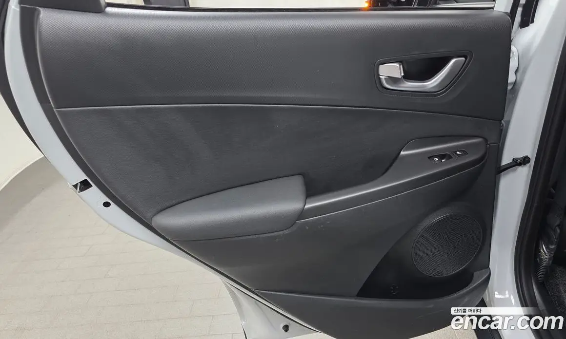 Hyundai Kona 2020 1.6 автомат (гидро), фото 15