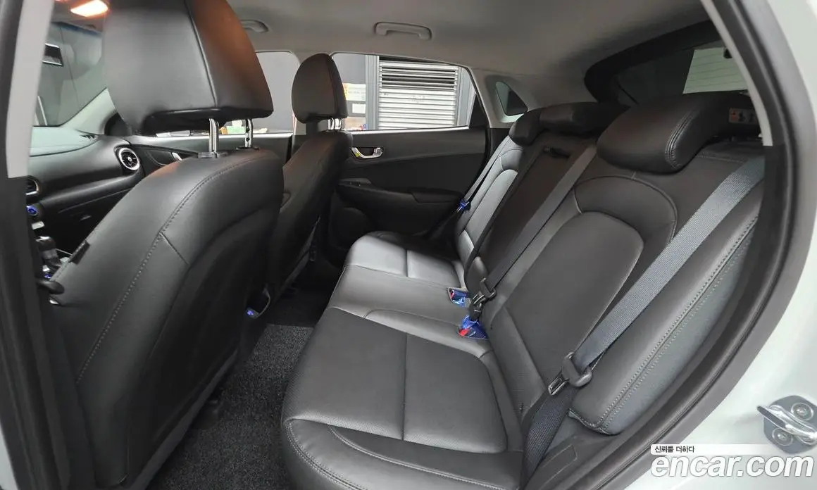 Hyundai Kona 2020 1.6 автомат (гидро), фото 18