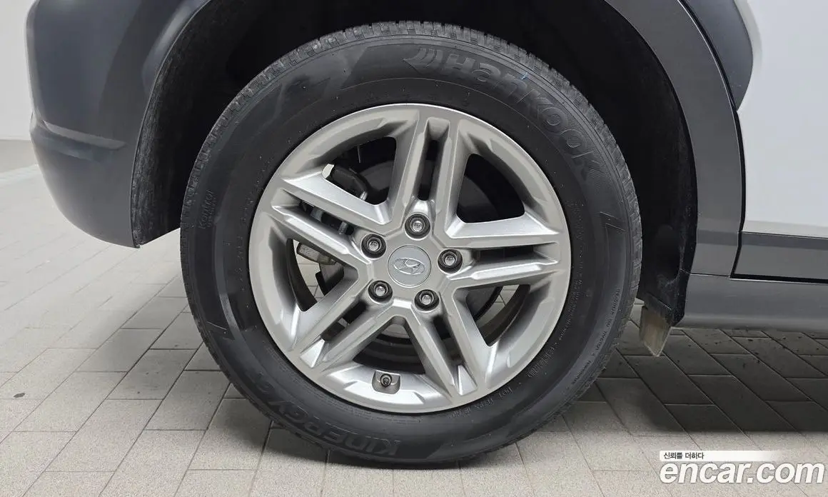 Hyundai Kona 2020 1.6 автомат (гидро), фото 5