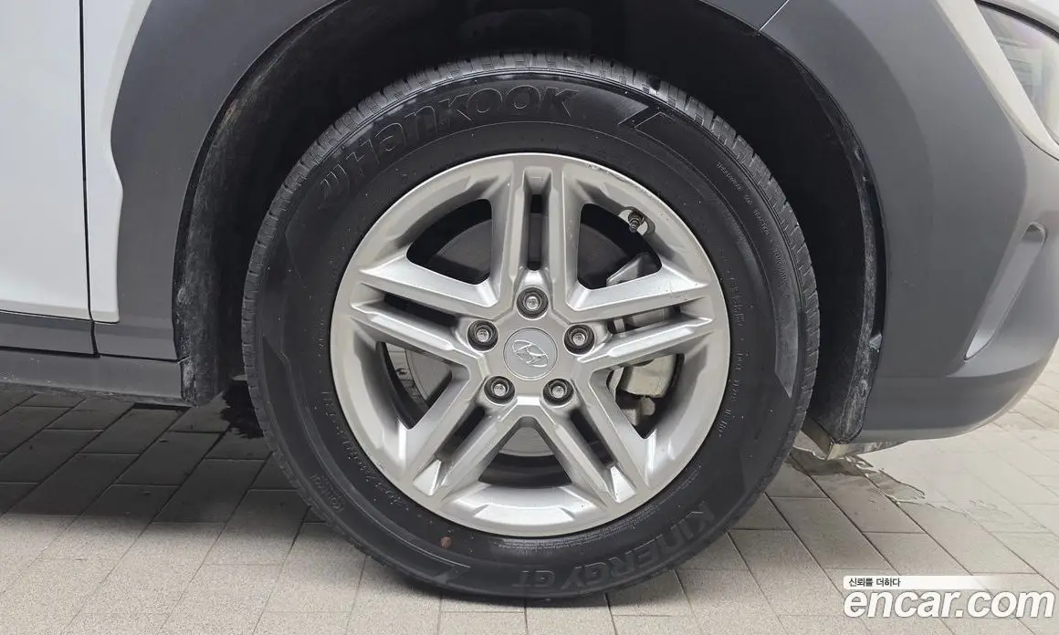 Hyundai Kona 2020 1.6 автомат (гидро), фото 7