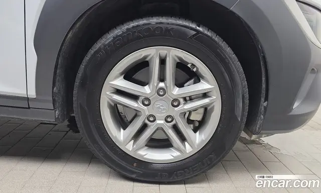 Hyundai Kona 2020 1.6 автомат (гидро), миниатюра 7
