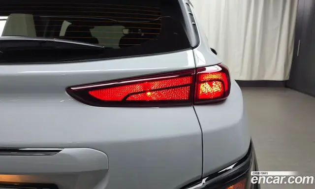 Hyundai Kona 2020 1.6 автомат (гидро), миниатюра 9