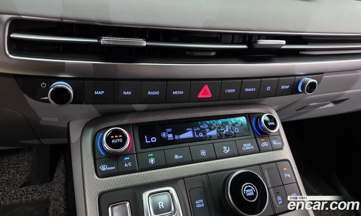 Hyundai Palisade 2024 2.2 автомат (гидро), фото 17